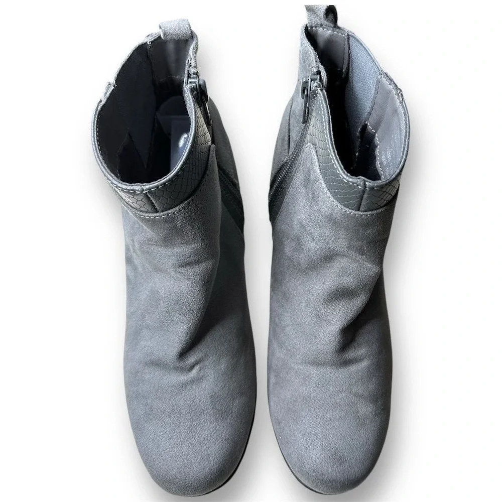 Croft & Barrow  with Ortholite Ecco Women's Gray Ankle Faux Suede Booties Sz 6 M